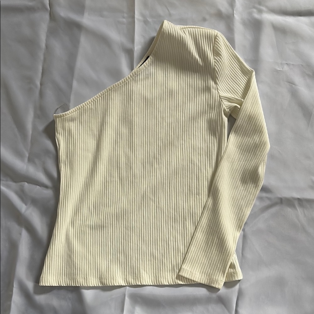 NWOT Cream Ribbed One-Shoulder Top